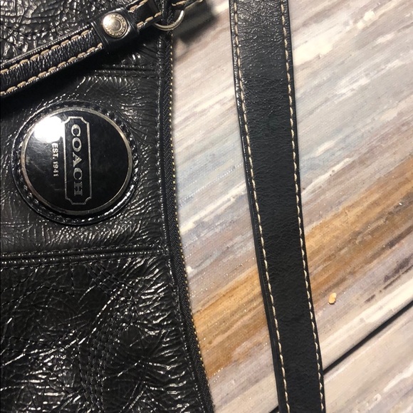 Coach - Picture 2 of 5